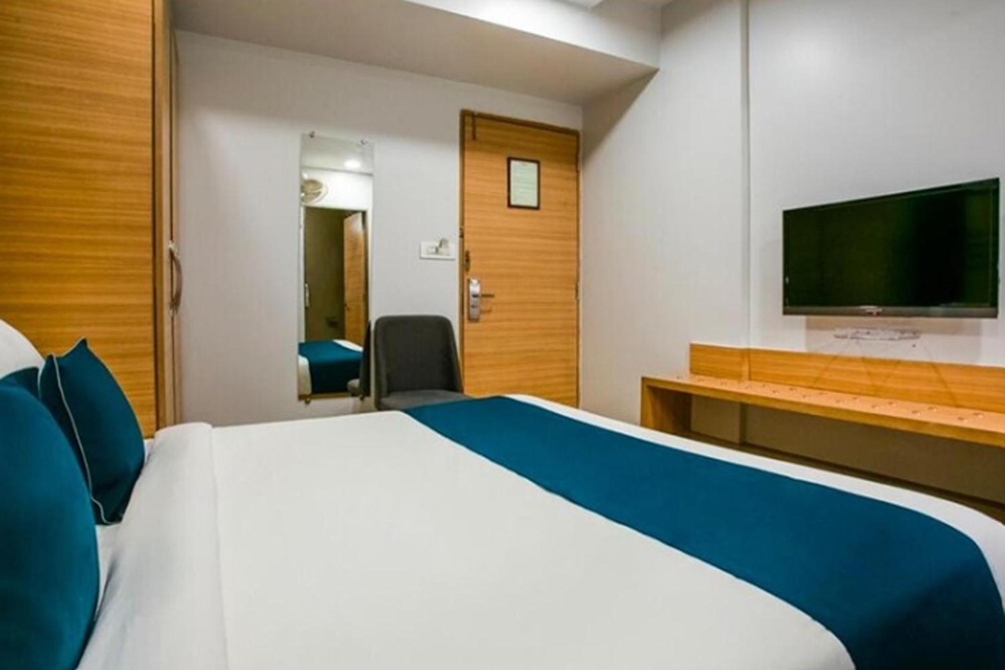 מומביי Hotel Concord Galaxy מראה חיצוני תמונה