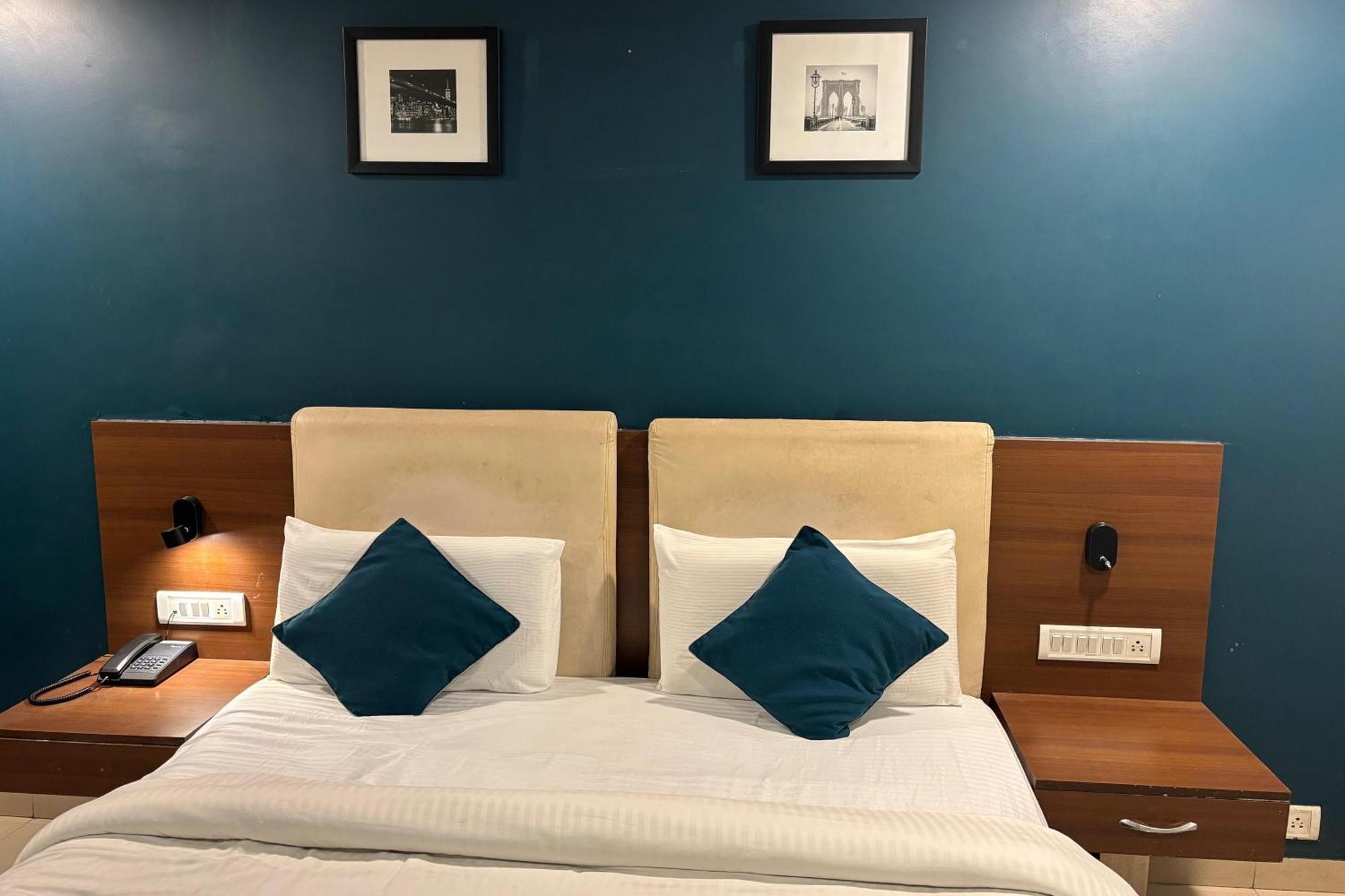 מומביי Hotel Concord Galaxy מראה חיצוני תמונה