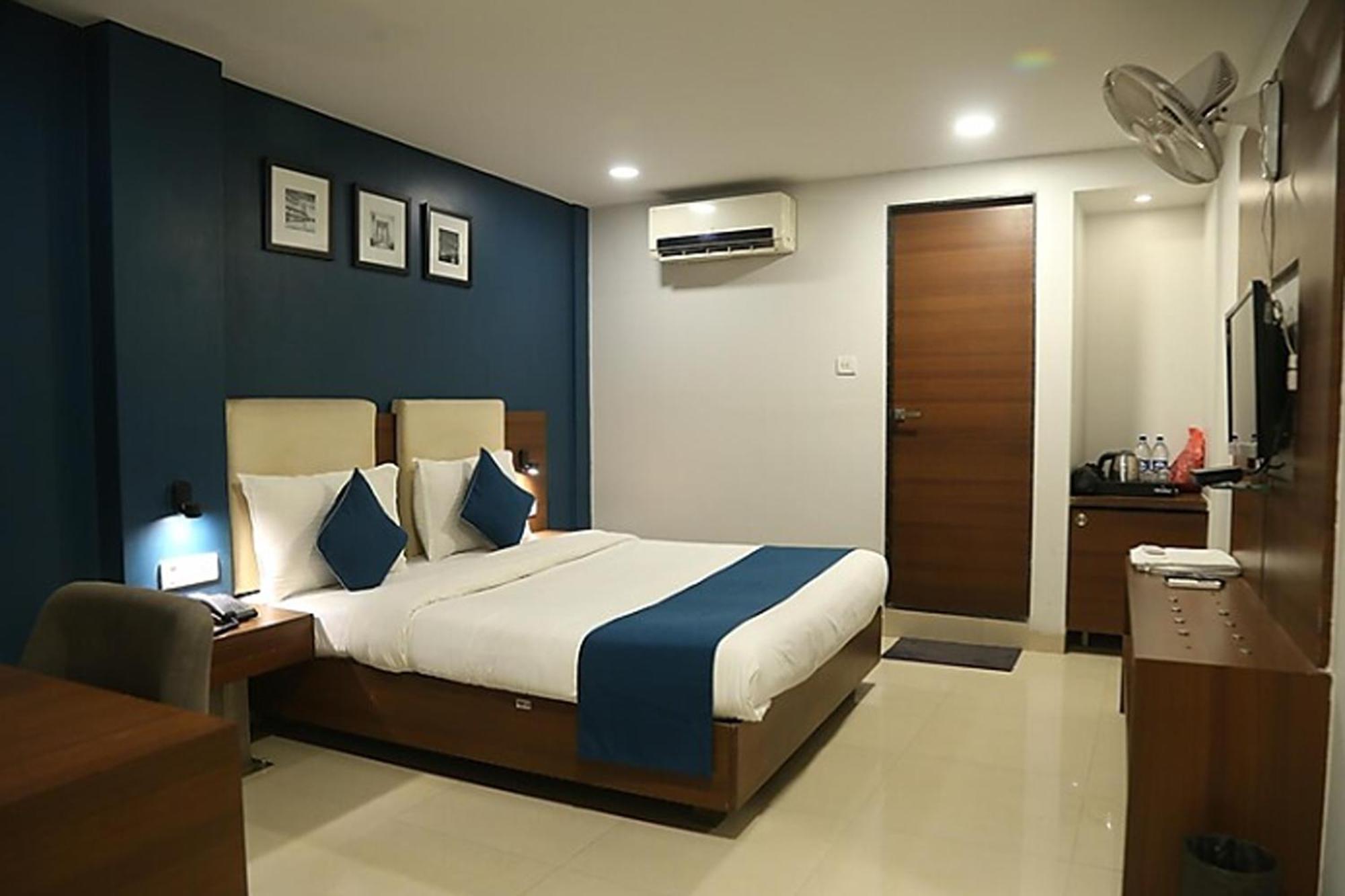 מומביי Hotel Concord Galaxy מראה חיצוני תמונה
