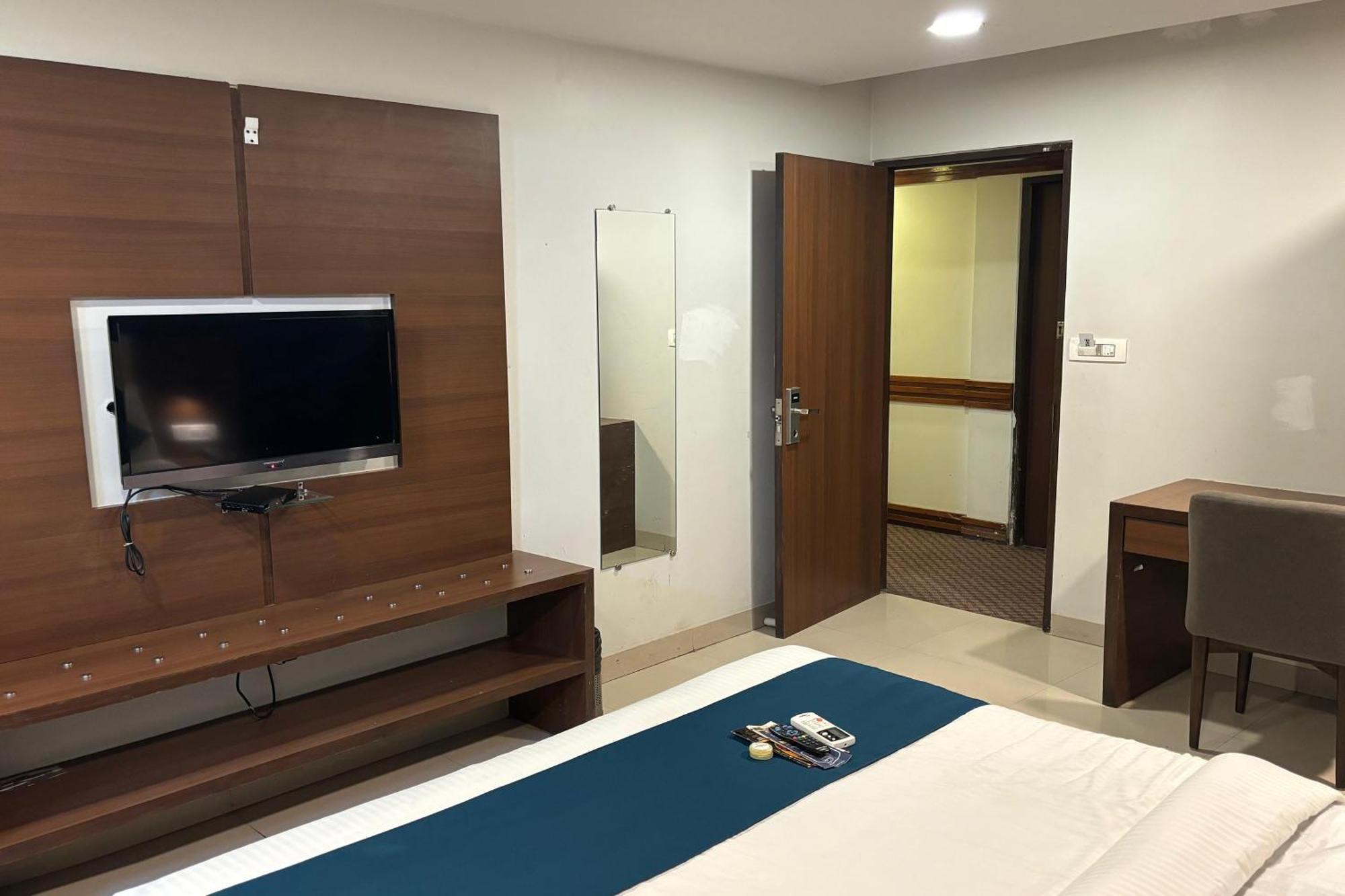 מומביי Hotel Concord Galaxy מראה חיצוני תמונה