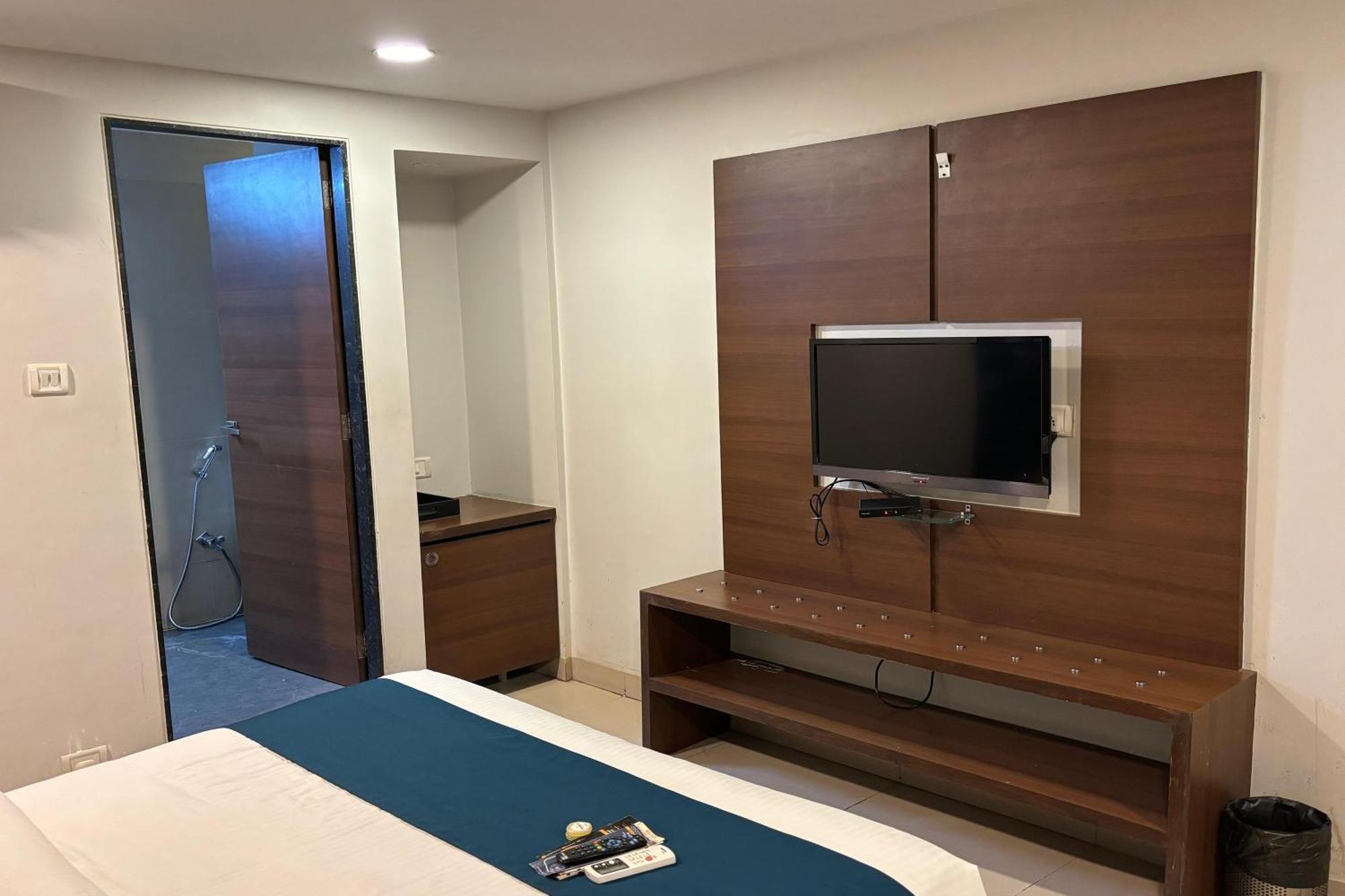 מומביי Hotel Concord Galaxy מראה חיצוני תמונה